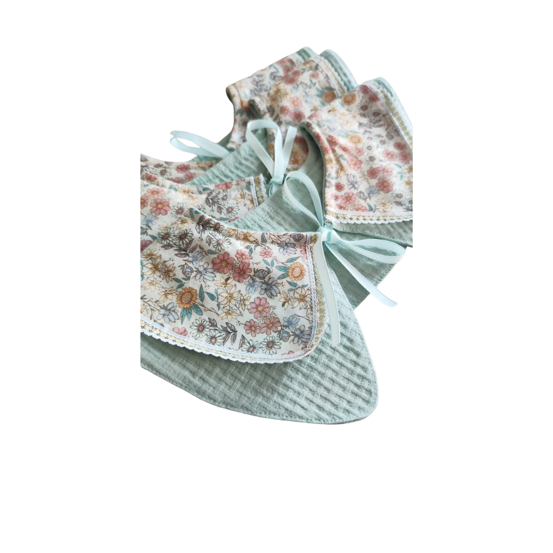 Cuello decorativo floral
